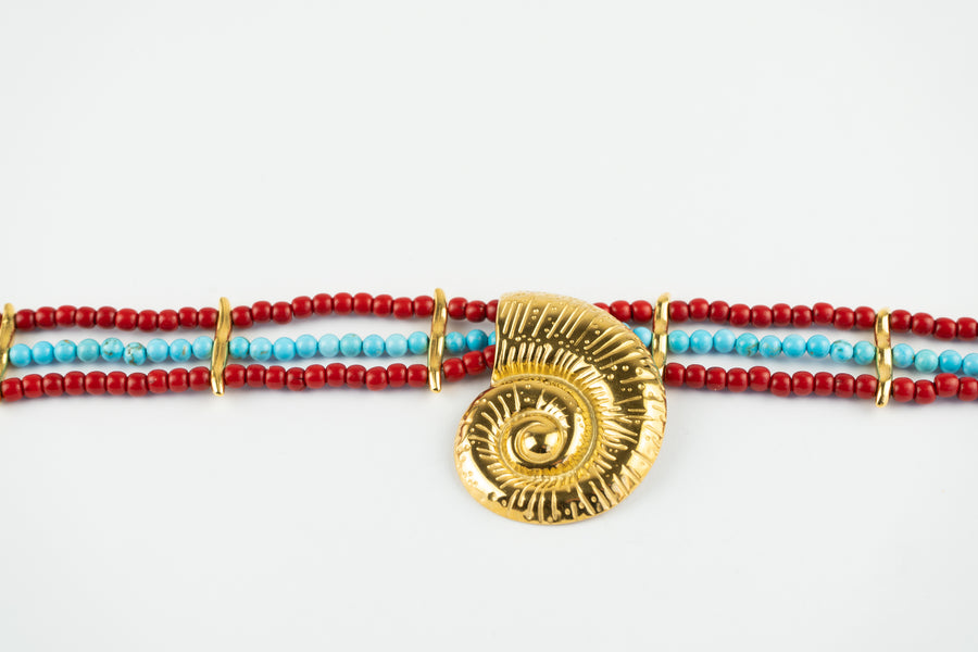 Golden beach choker