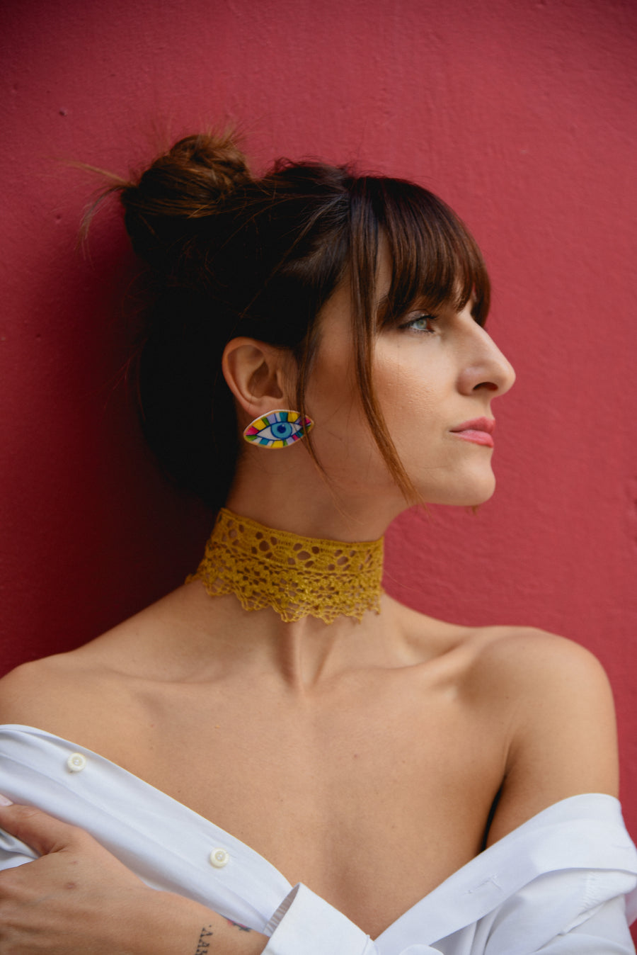Sun rays knitted choker