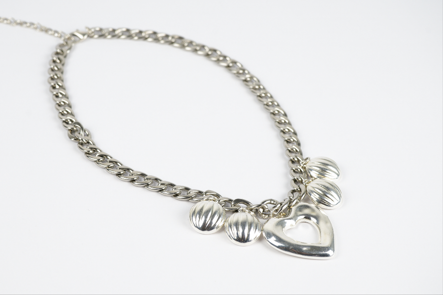 Silver dunes necklace