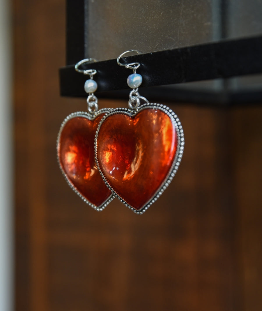 Deep in colors heart earrings (red)