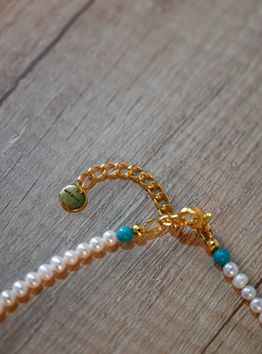 Poulati 23 pearl necklace