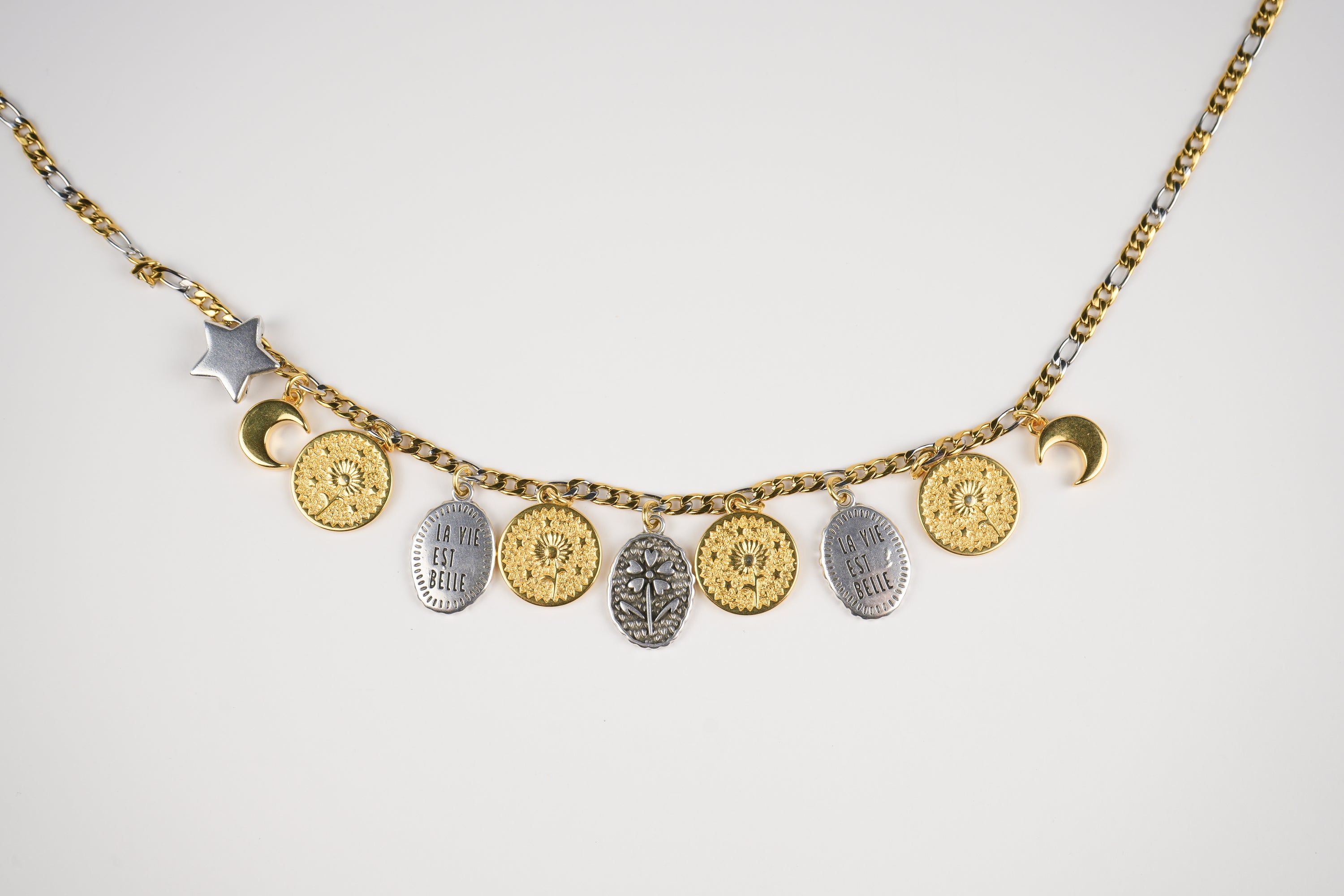 La vie est belle necklace – MARIVEE - Main Image