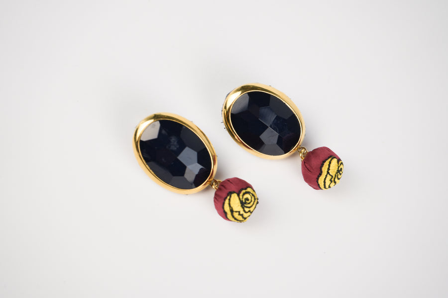Classy rose earrings