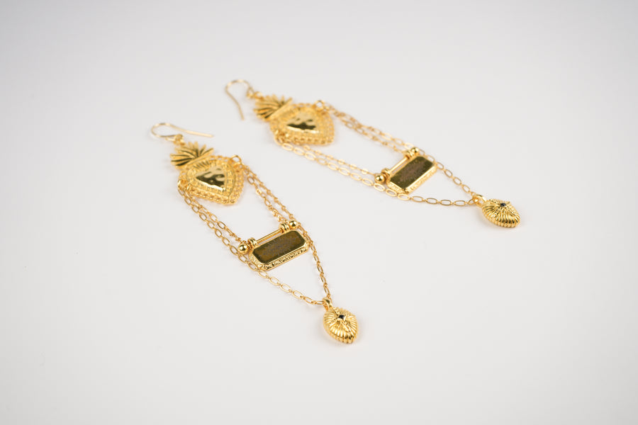 Sparkling youth gold earrings