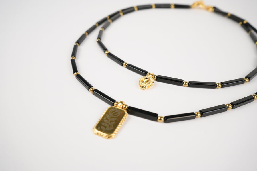Glassy black double necklace