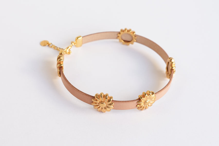 Daisy leather choker