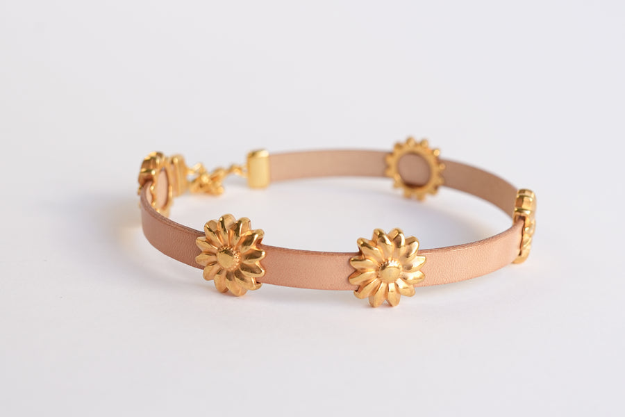Daisy leather choker