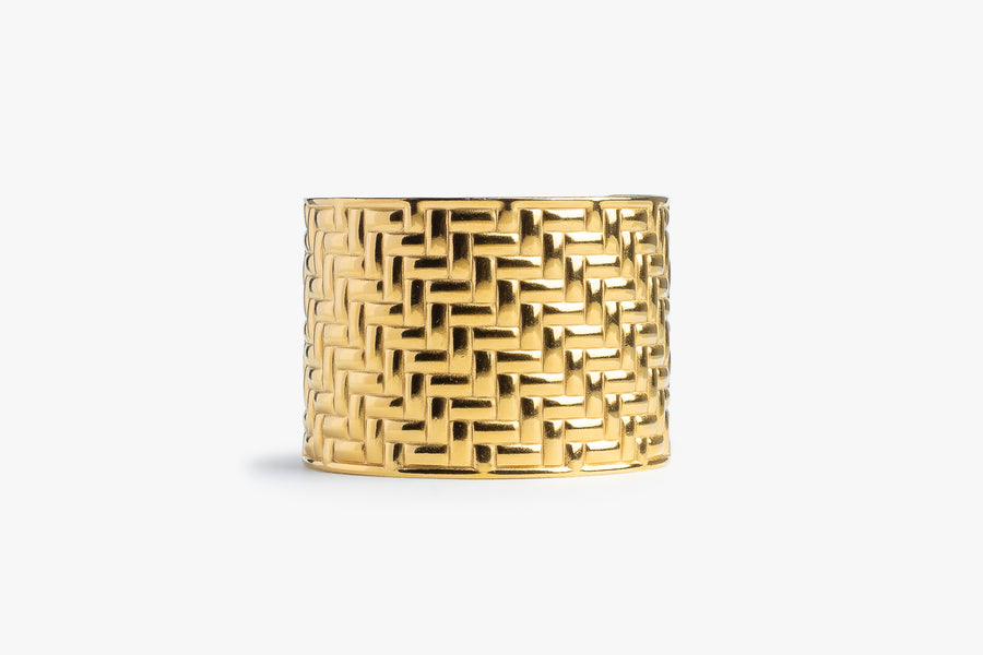 Checkered embossed bracelet