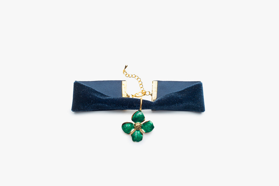 Pendant velvet choker blue