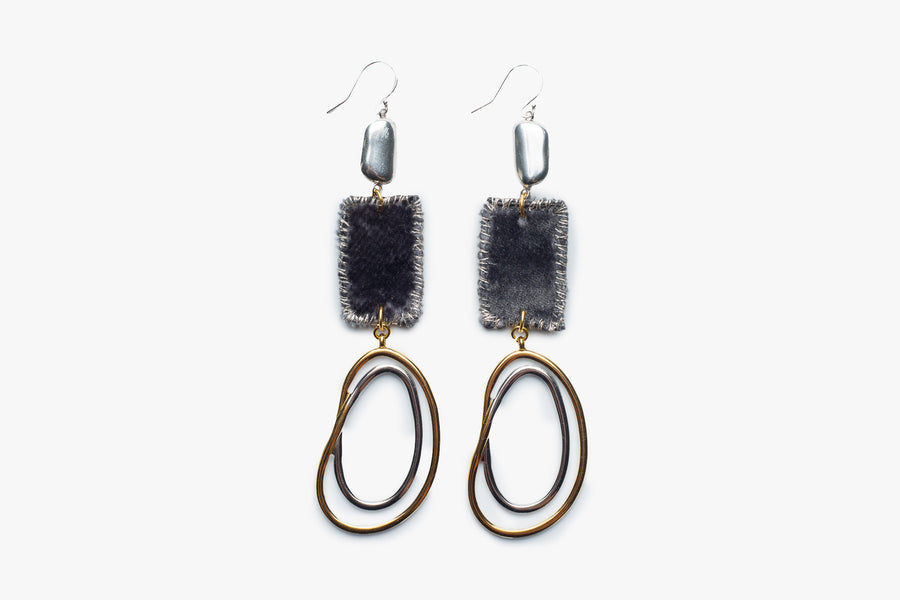 Velvet circle earrings