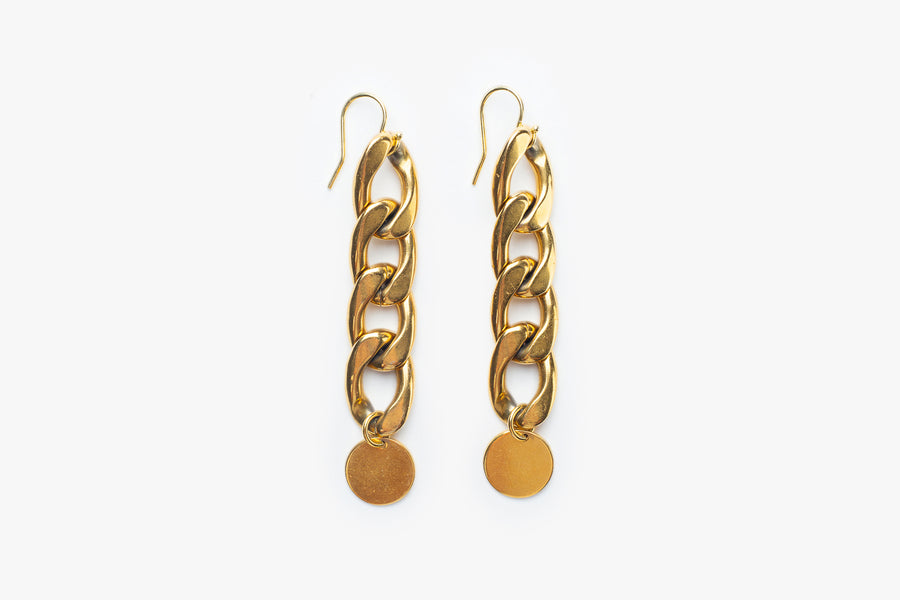 The chain earrings