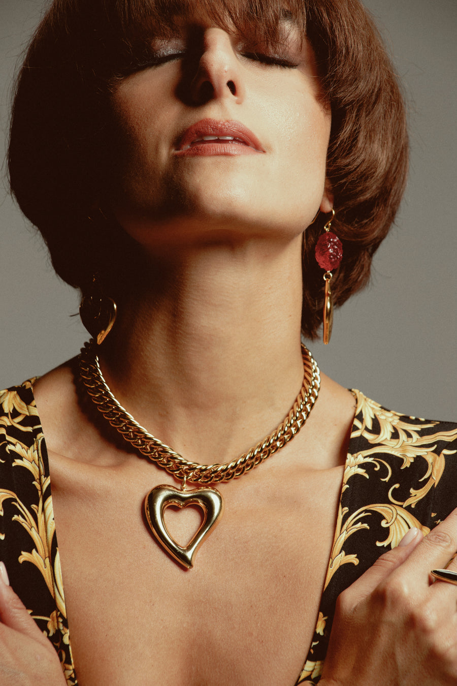 Bold golden heart necklace