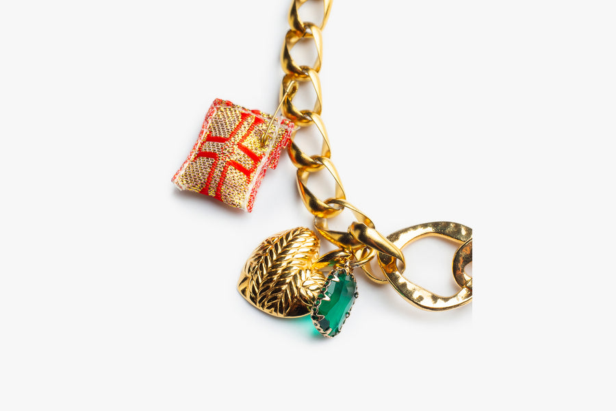 Stay connected necklace