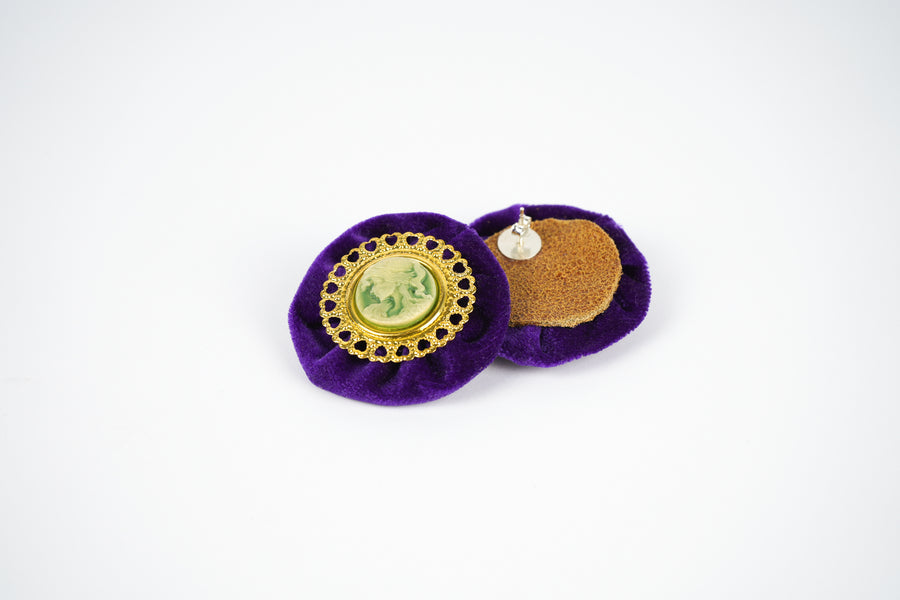 Faidra velvet pin earrings purple