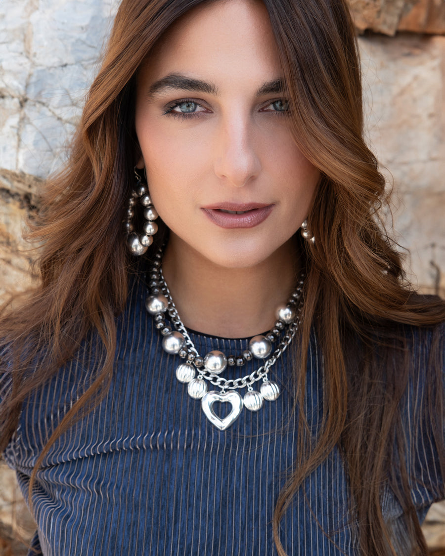 Silver dunes necklace