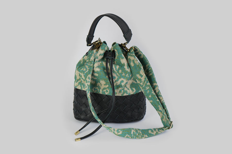 Metamorphosis bag (black)