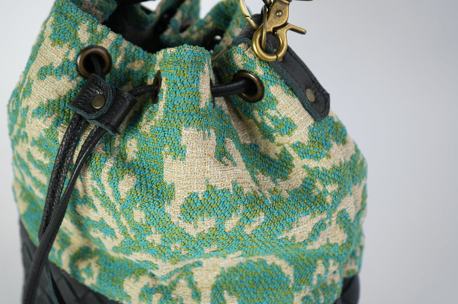 Metamorphosis bag (black)