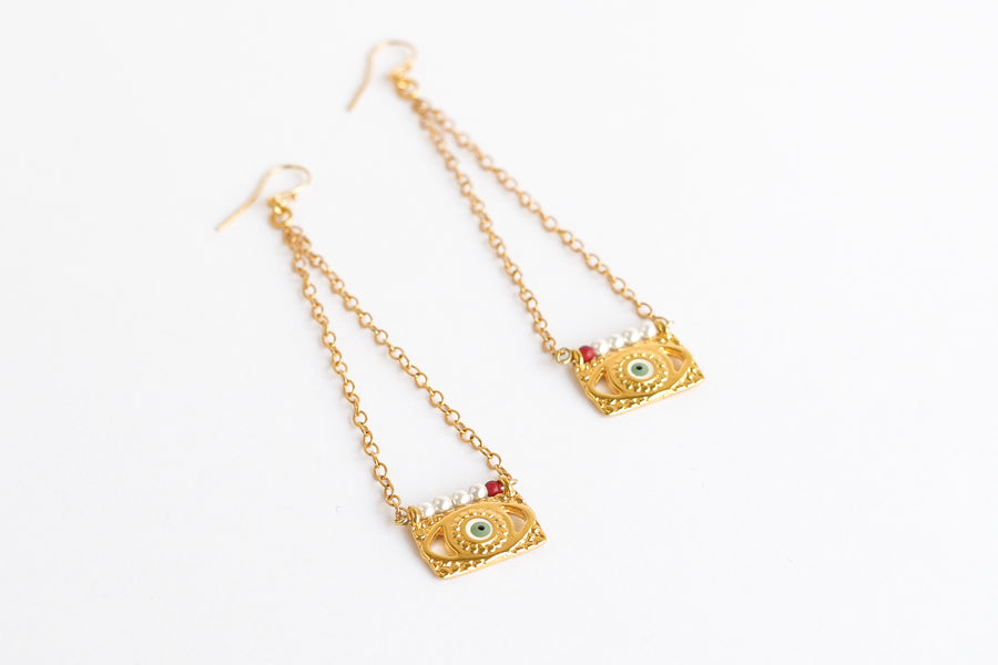 Pearl labor earrings