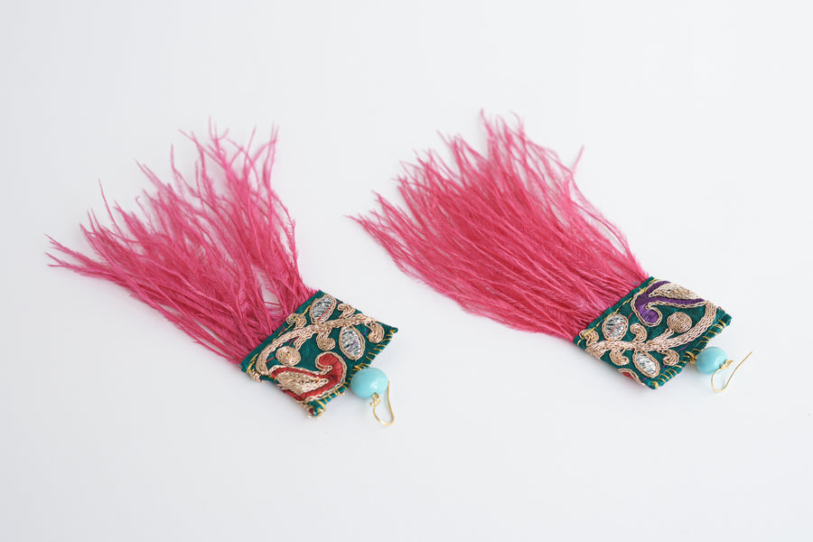 Manifesto earrings (Fuchsia)