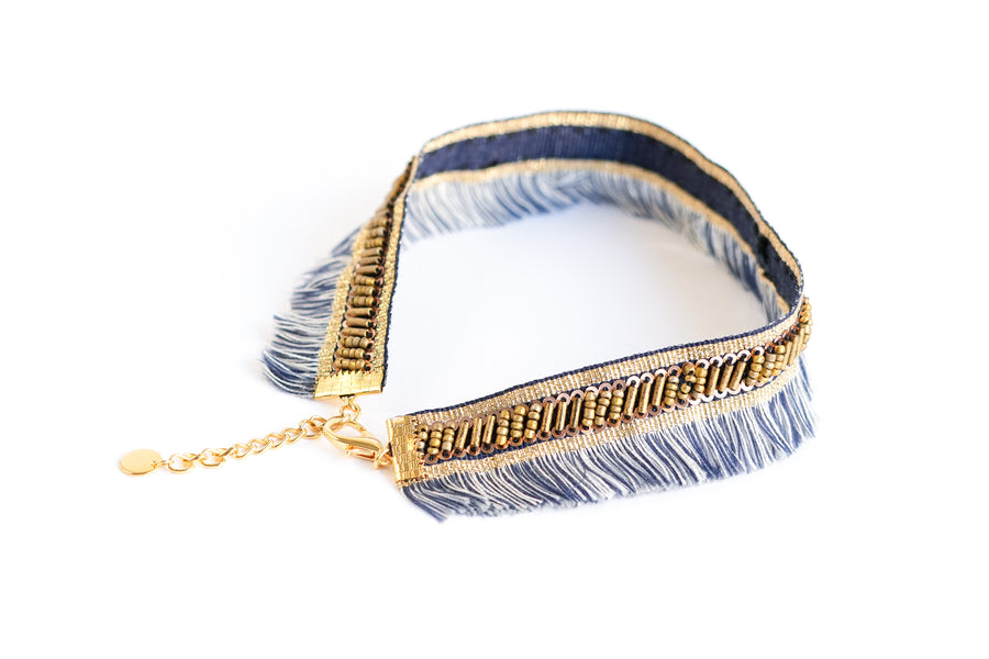 Shiny waves choker