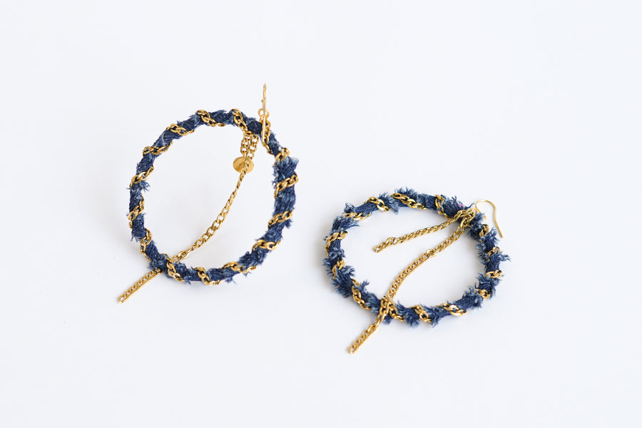 The 90s denim hoops