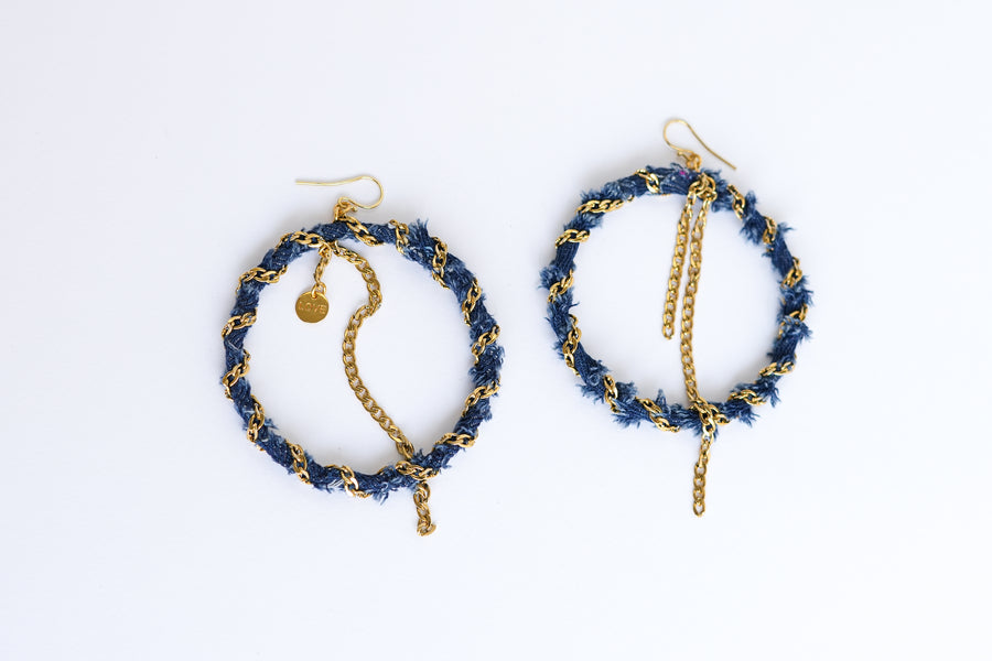 The 90s denim hoops