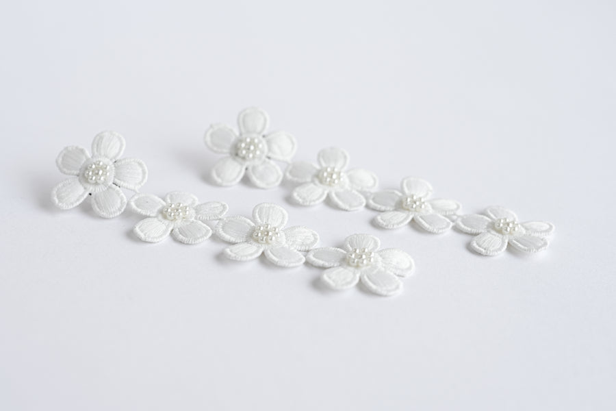 Daisy pearls earrings